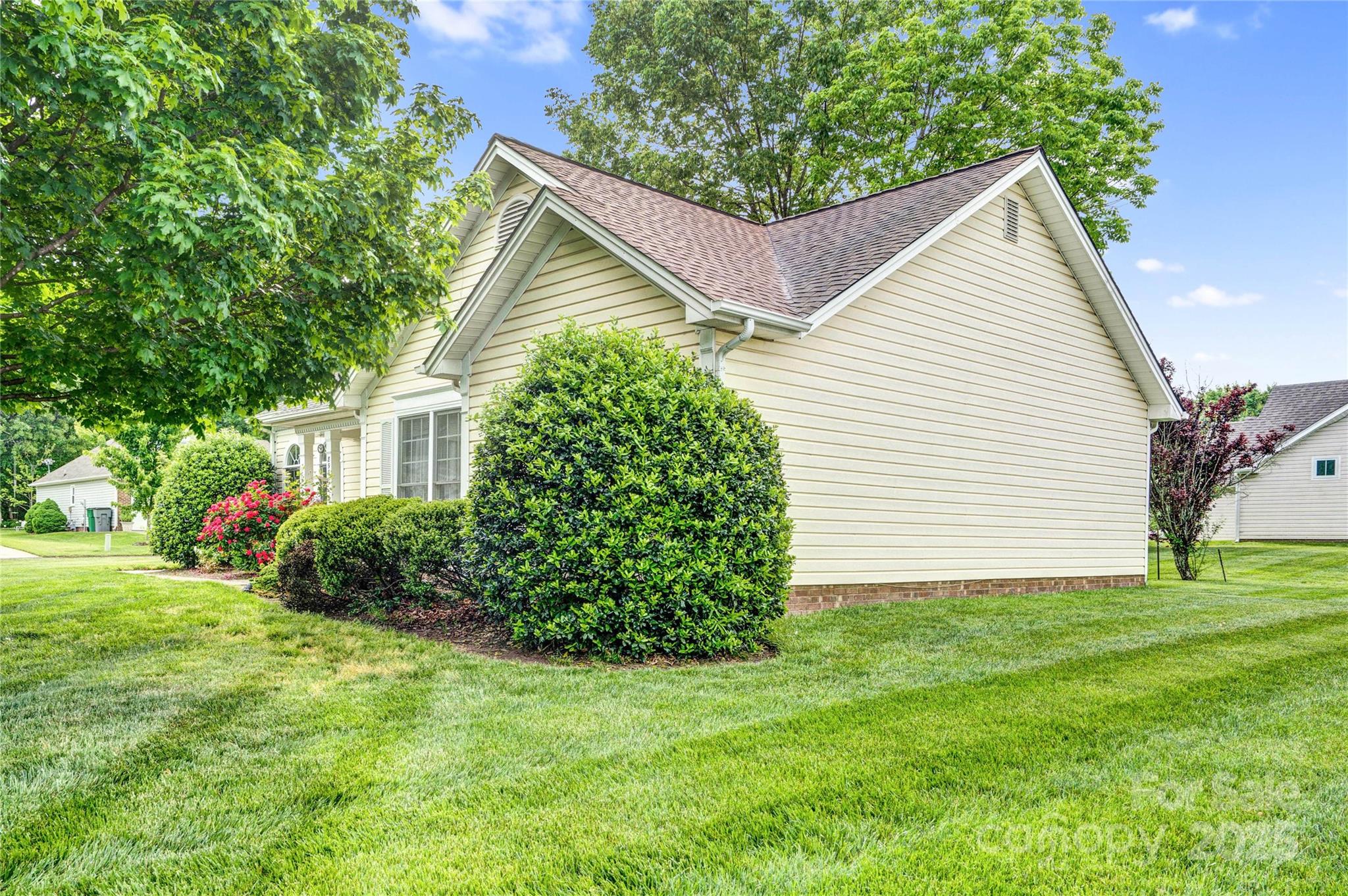 8901 English Saddle Lane
