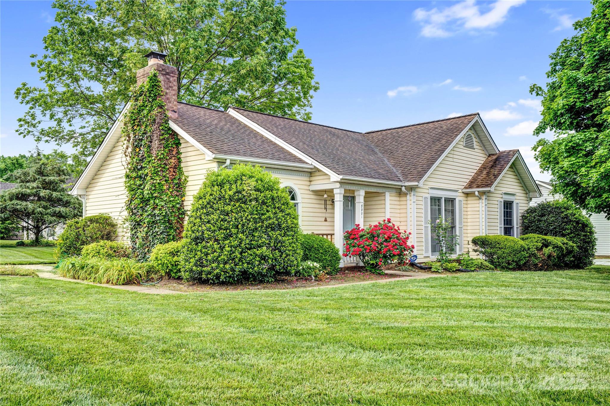 8901 English Saddle Lane