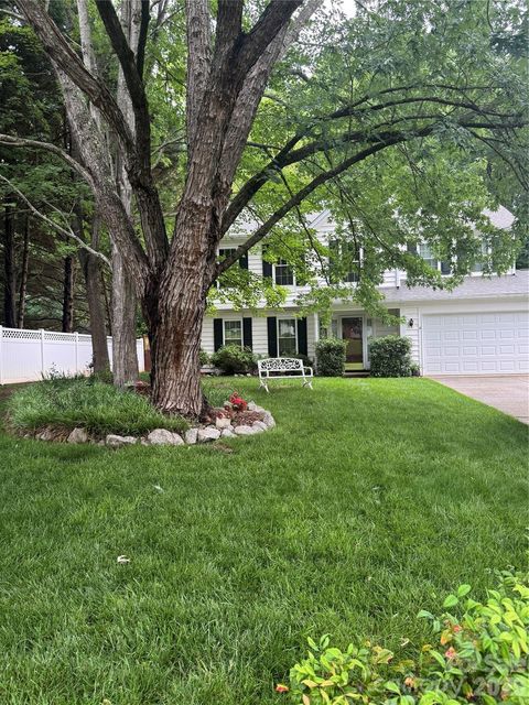 Photo of 3009 Oakcroft Drive, Matthews, NC 28105 (MLS # 4386062)