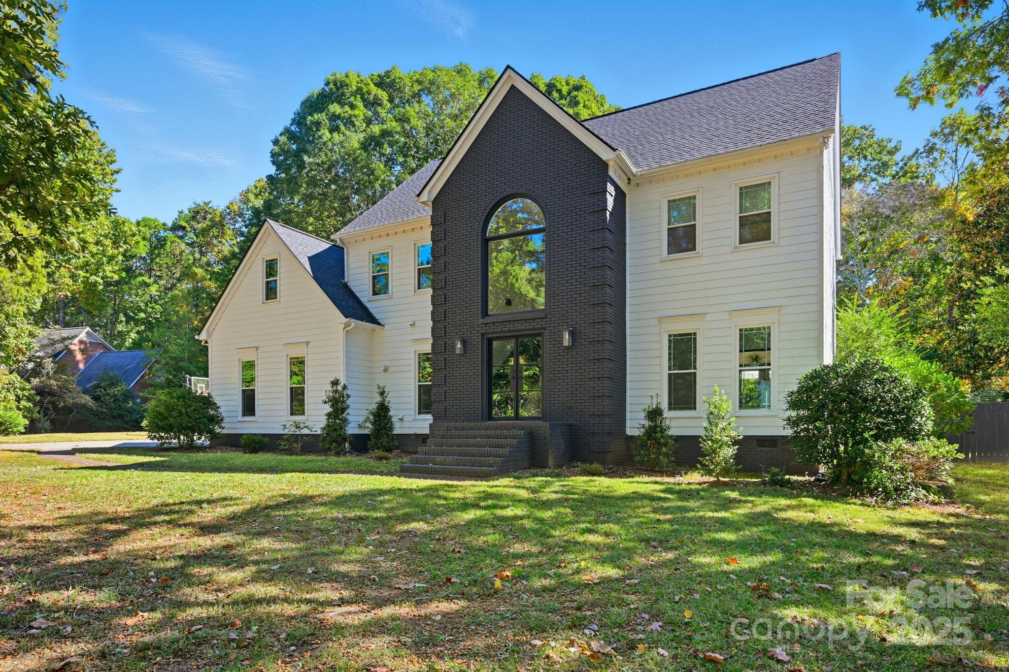 11917 Shady Oak Court