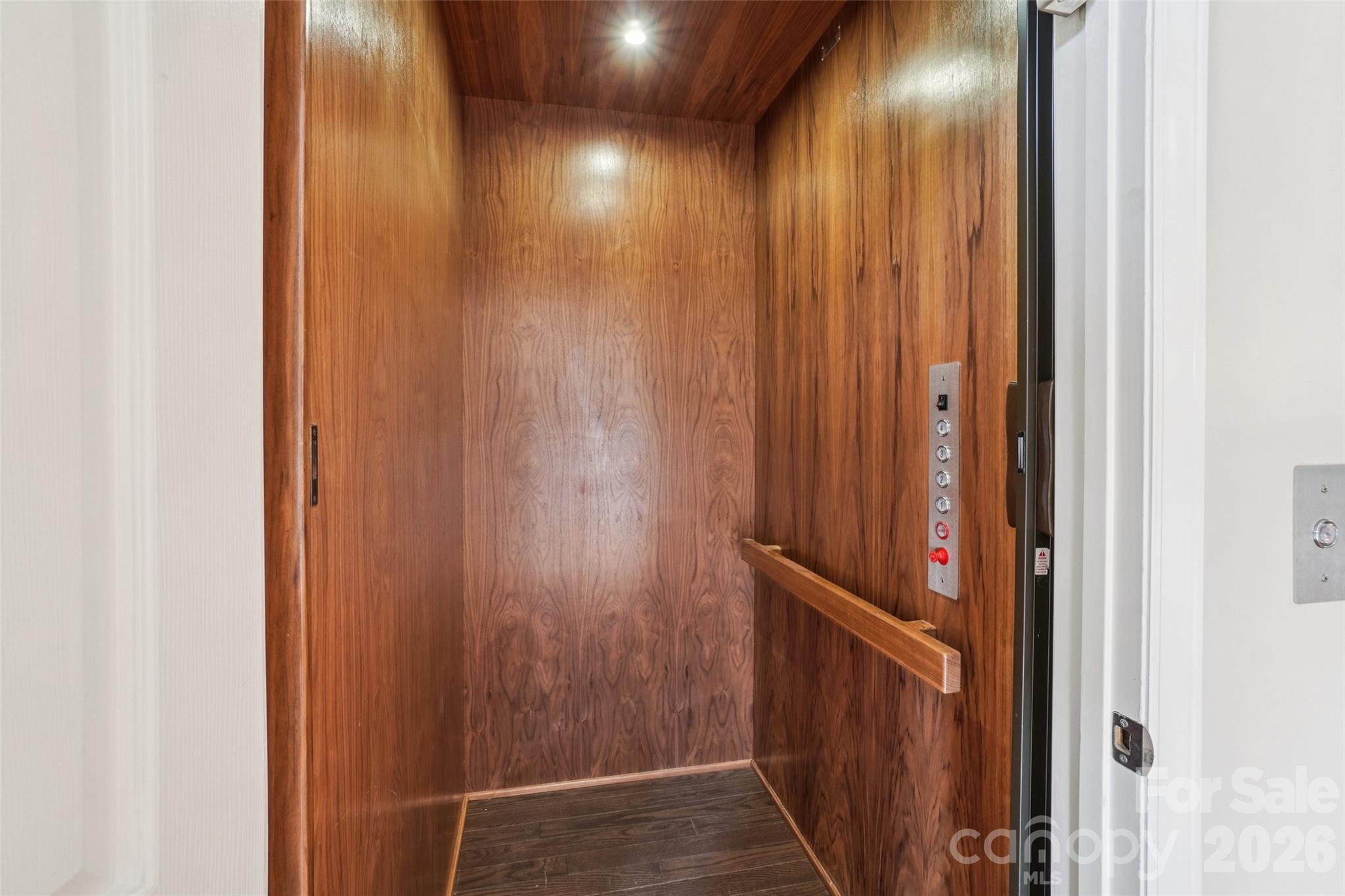 Hannas Whispering Pines - Residential