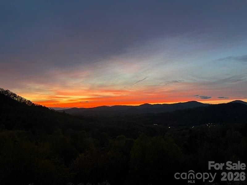 Hannas Whispering Pines - Residential