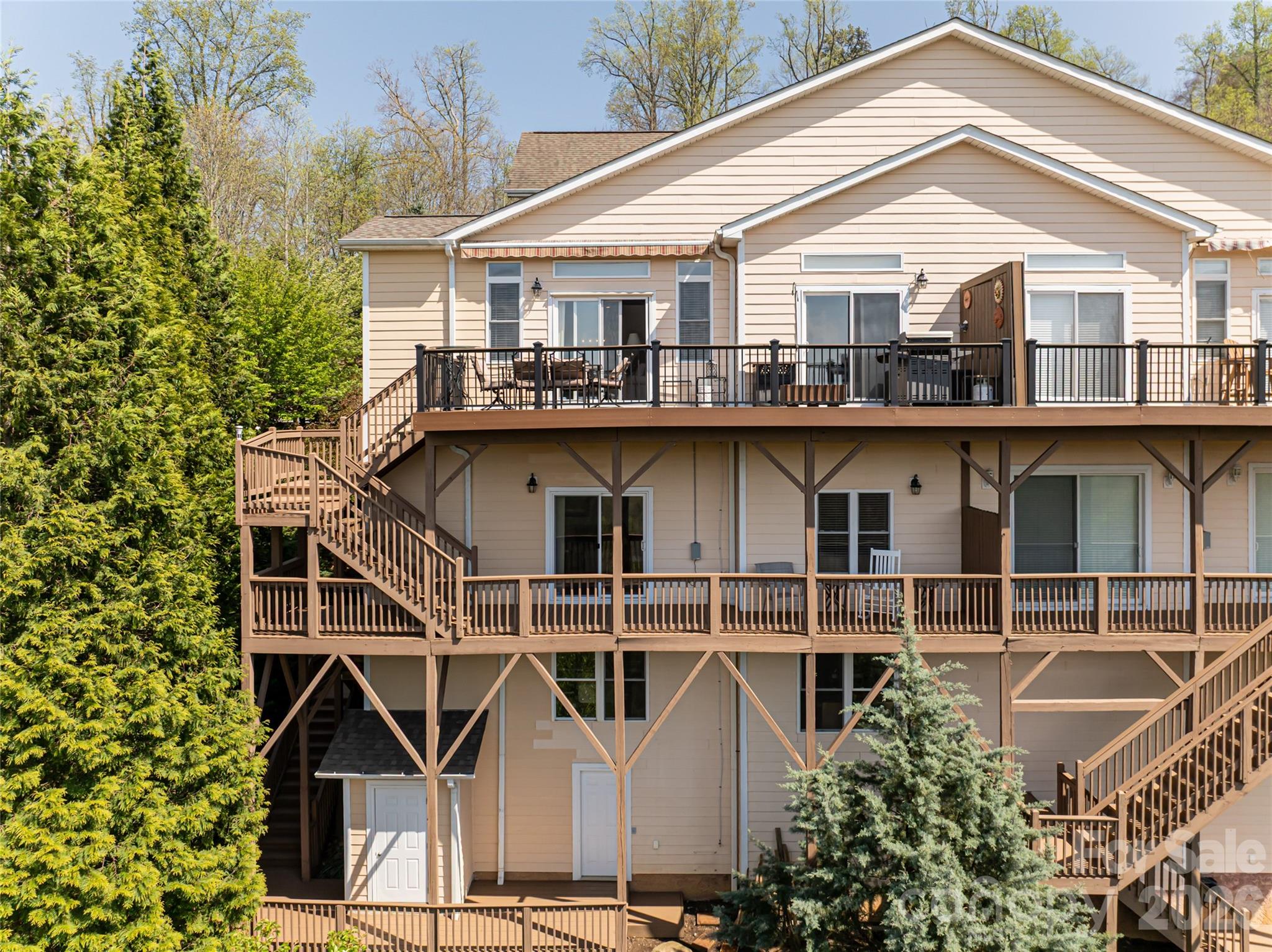 Hannas Whispering Pines - Residential