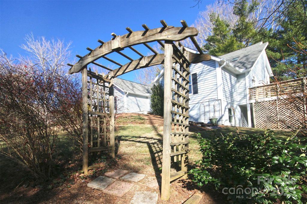 listing image 44