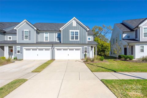 Photo of 23136 Clarabelle Drive, Charlotte, NC 28273 (MLS # 4310432)