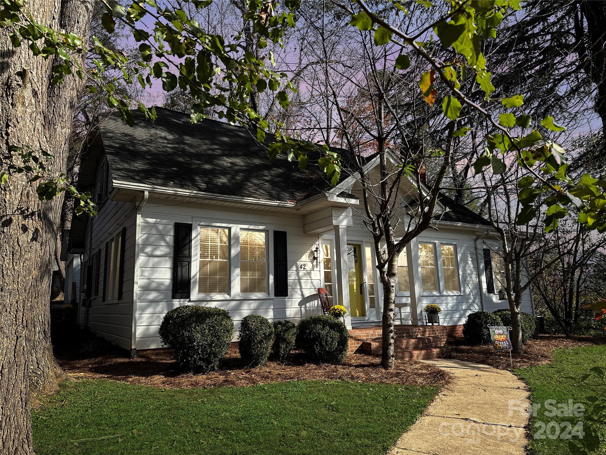 42 Viewpoint Drive