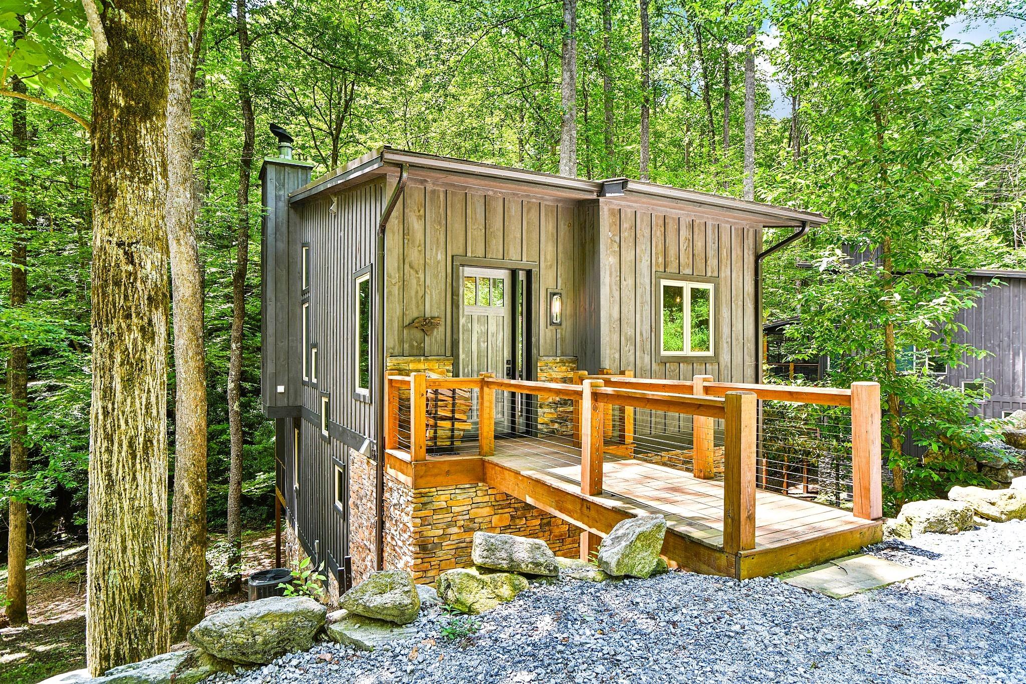 35 Creekside Village Court