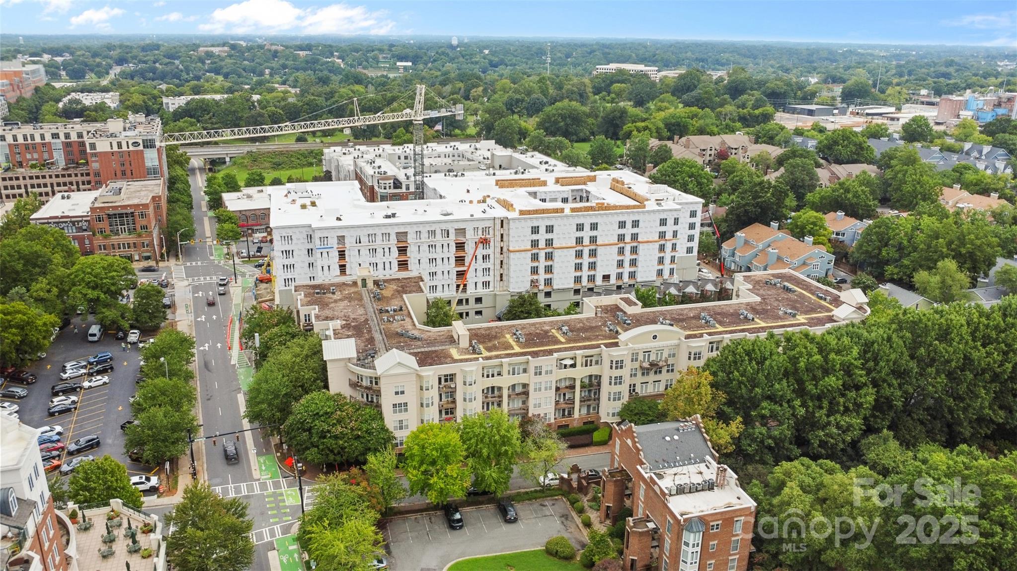 405 W 7th Street 300