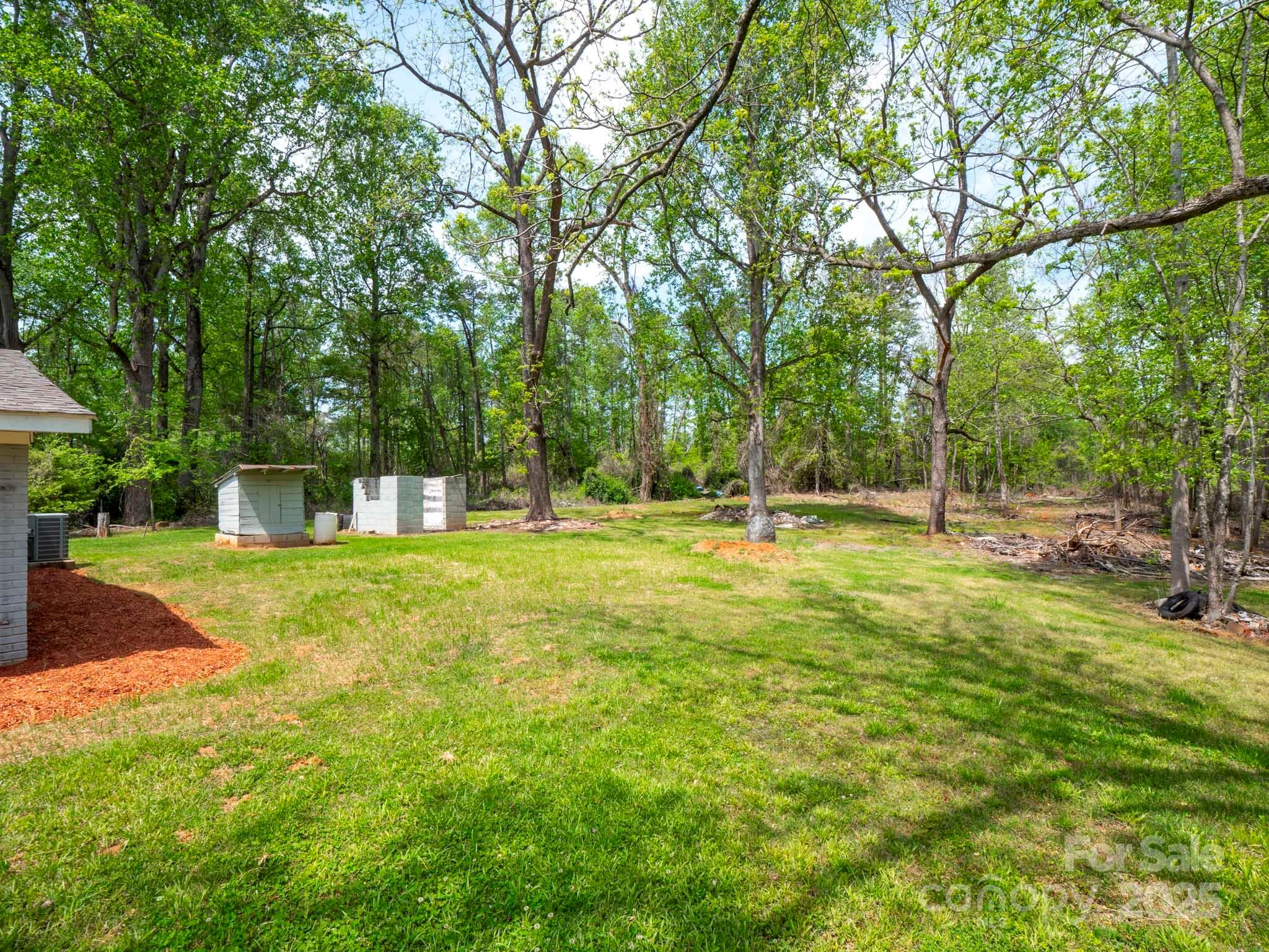 105 Strickland Lane