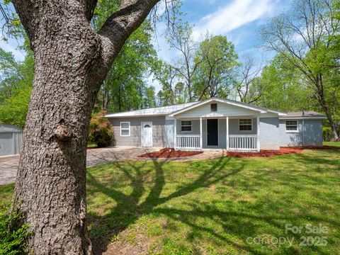 105 Strickland Lane Bessemer City NC 28016