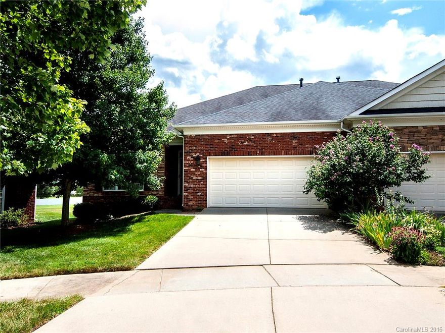 Inviting charm & peaceful elegance describe this beautiful brick patio home w/open floorplan and lots of natural light. Spacious KIT w/classic tile backsplash, 42" cabinetry, recessed lighting and hardwoods. GR w/11 ft. ceiling, gas fireplace & french doors leading to Lg Screened Porch w/ceramic tile flooring. Gracious Master Suite w/detail molding, walk in closet, Jacuzzi tub, ceramic tile flooring & double vanities. Over sized 2 Car. Backyard over-look the majestic pond view, nature abounds!