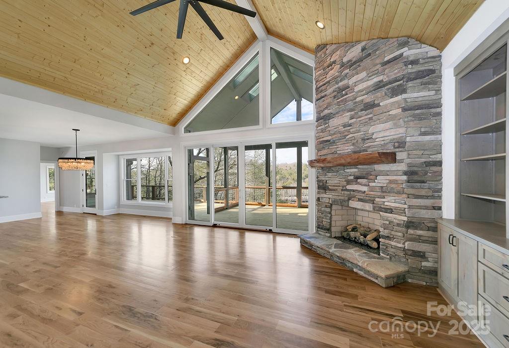 5039 Connestee Trail
