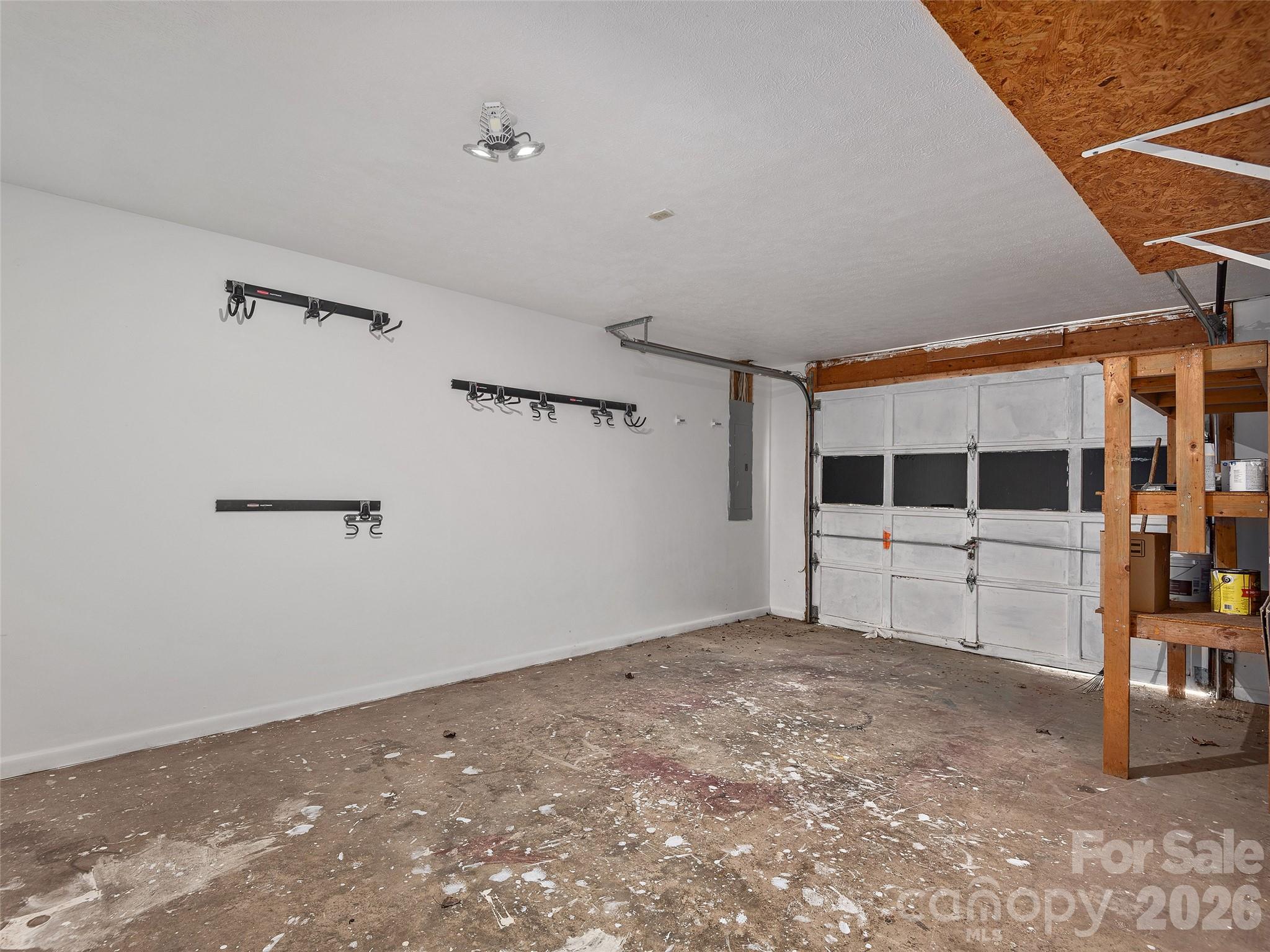 Junaluska Oaks - Residential