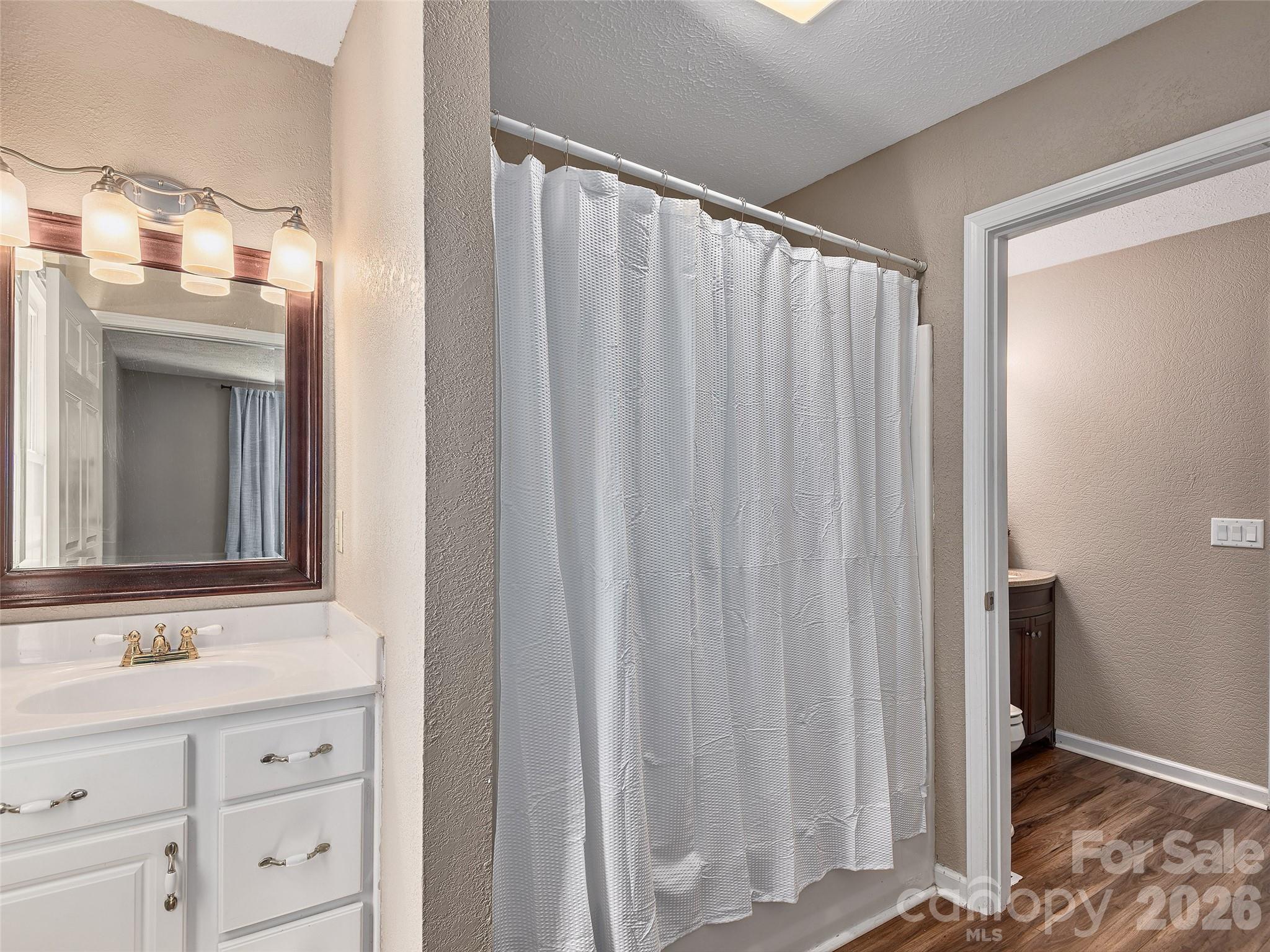 Junaluska Oaks - Residential