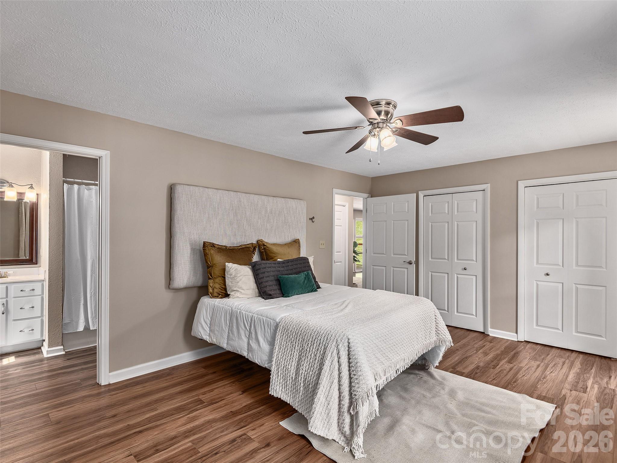 Junaluska Oaks - Residential