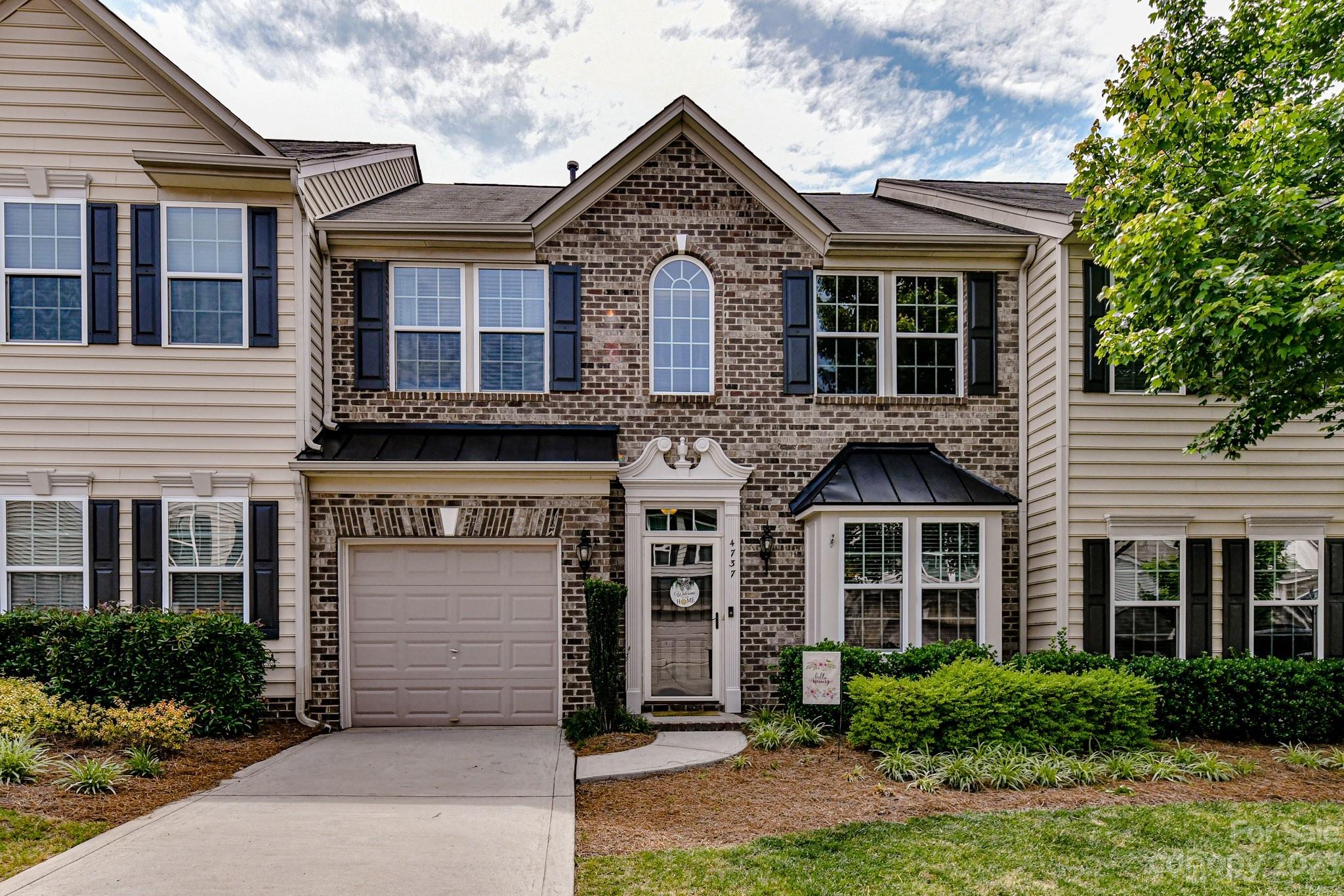 Photo 1 of 43 — 4737 Mount Royal Lane, Charlotte, NC 28210