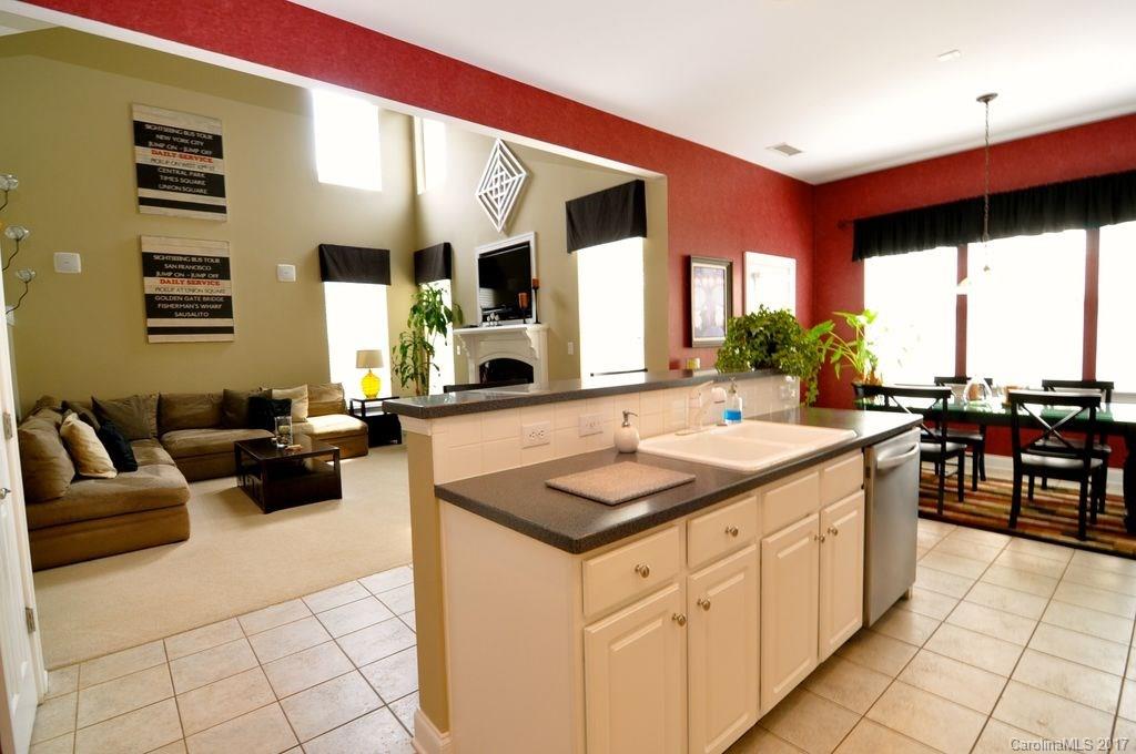 Macaulay - Residential Lease