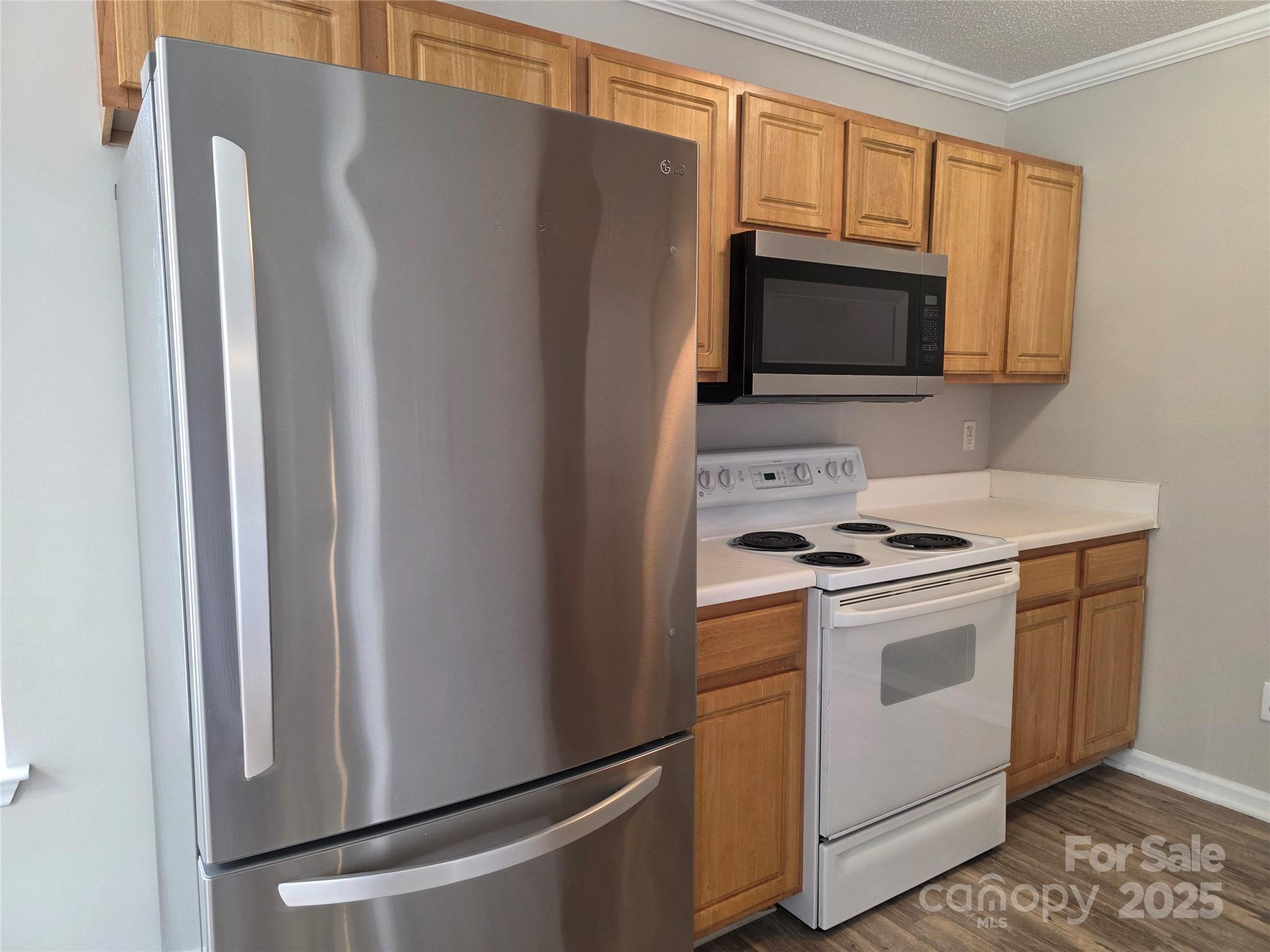 3320 Hunting Wood Court