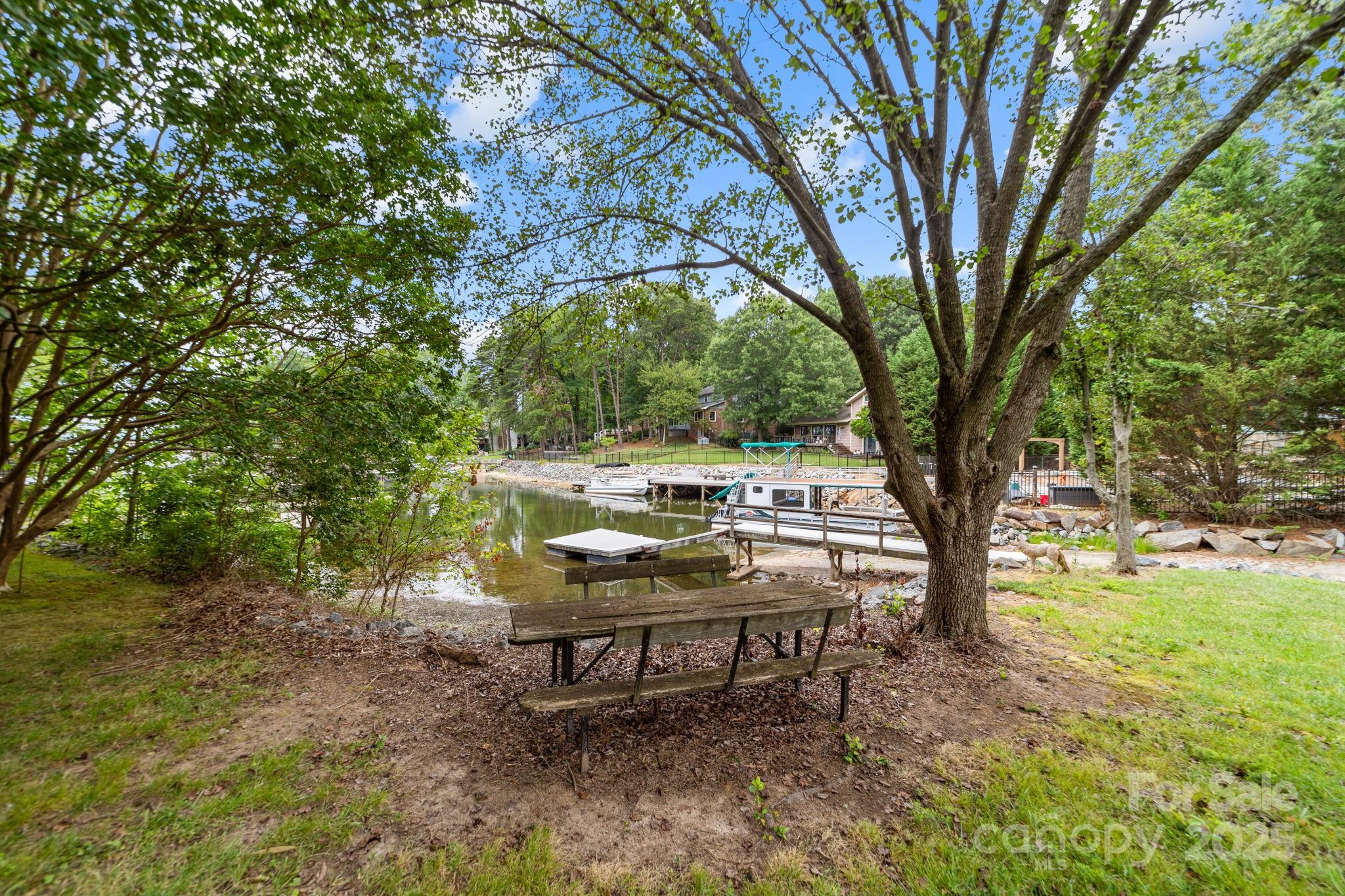 Rockridge Shores - Residential