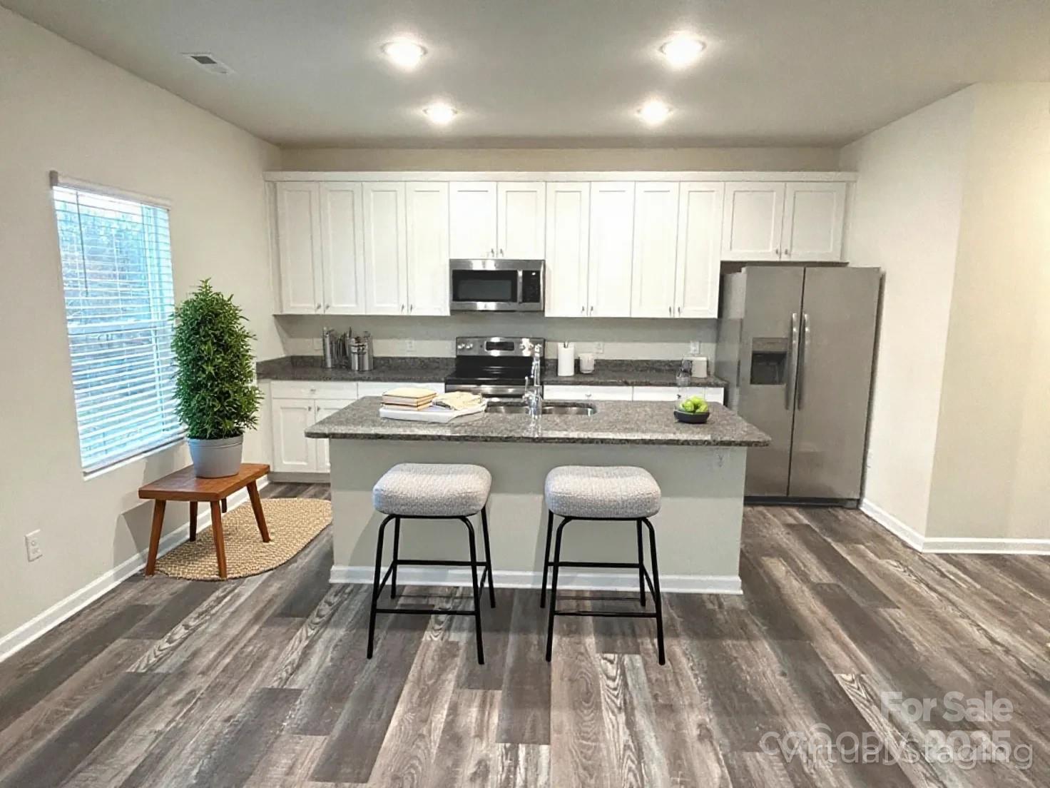 574 30th Avenue Circle NE