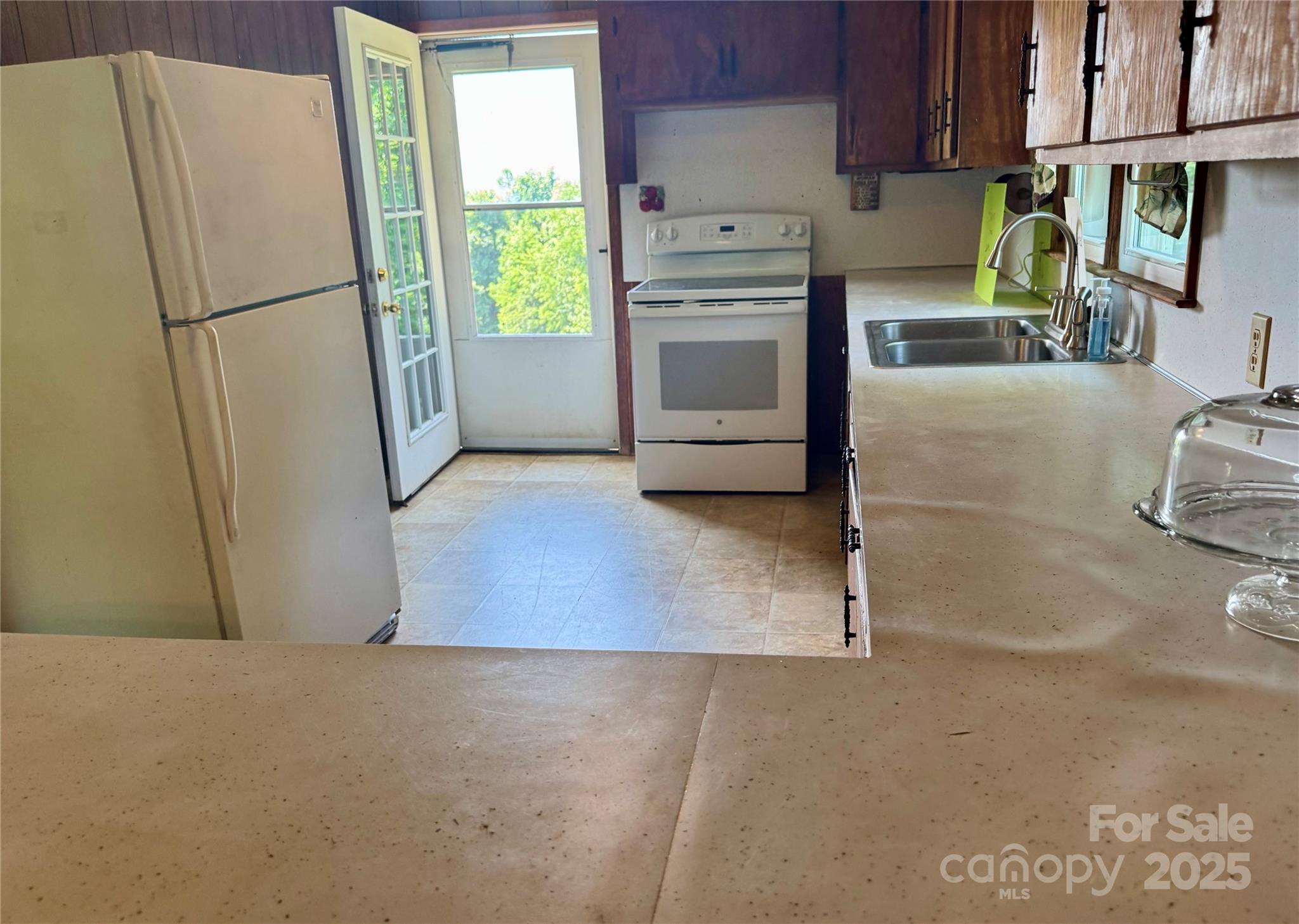 6369 Pinnacle Mountain Road
