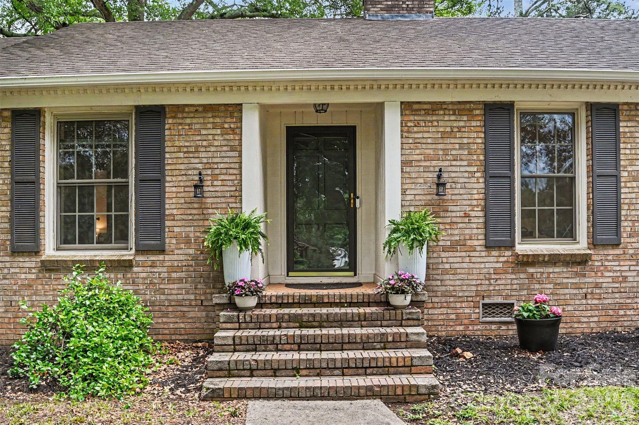 Country Club Estates - Residential