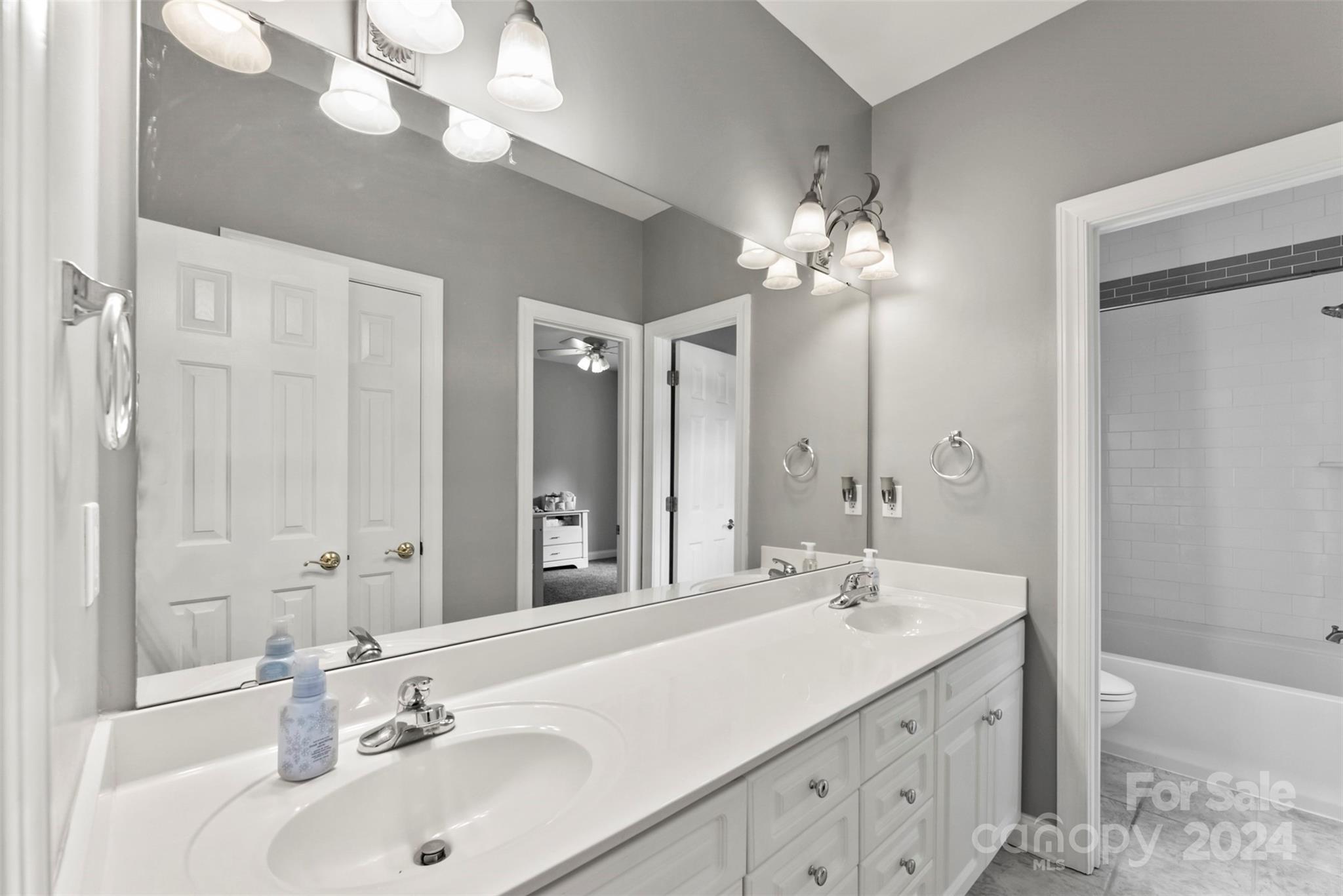 Hickory Ridge Estates - Residential