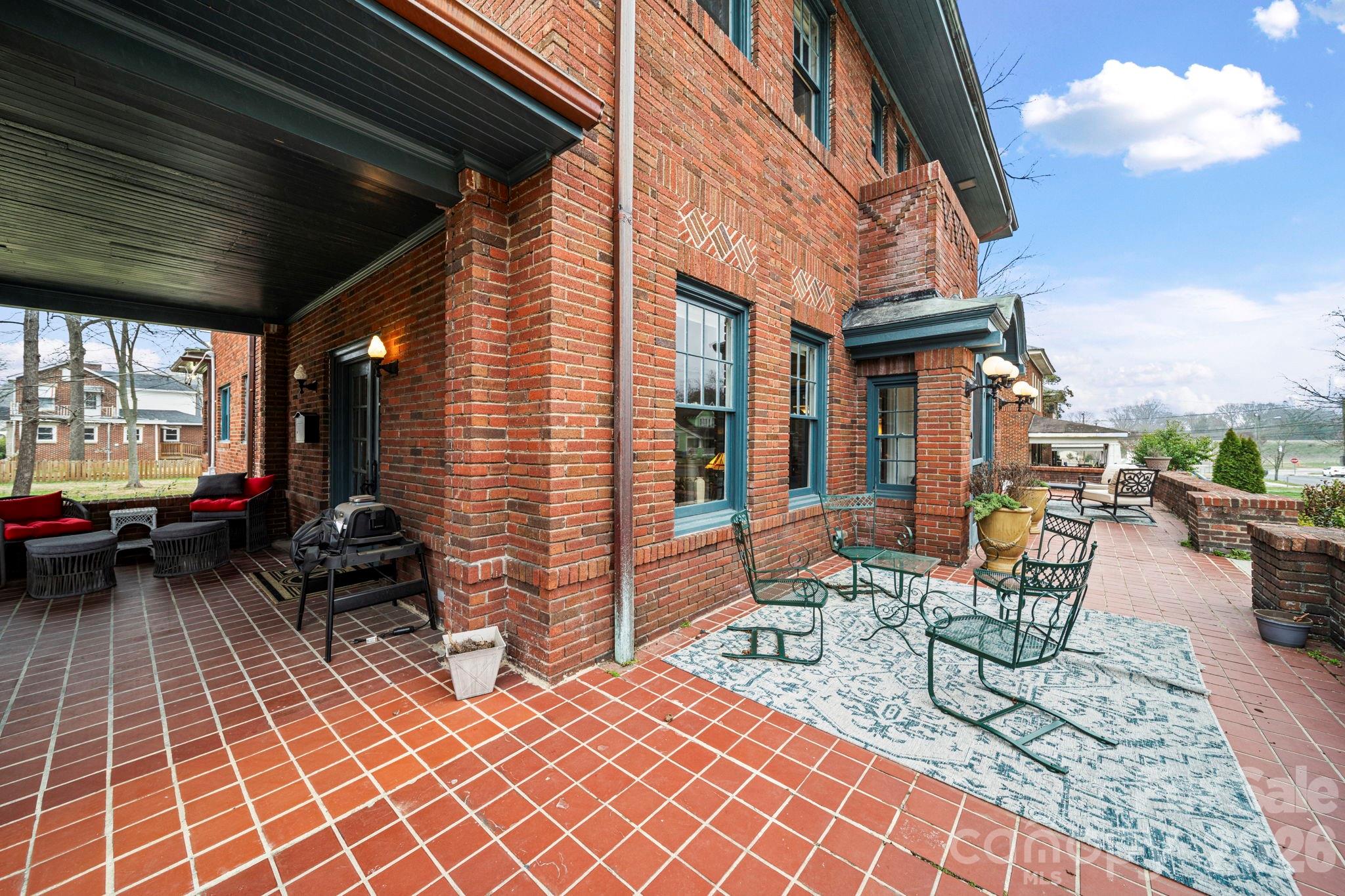 West Square Historical - Residential