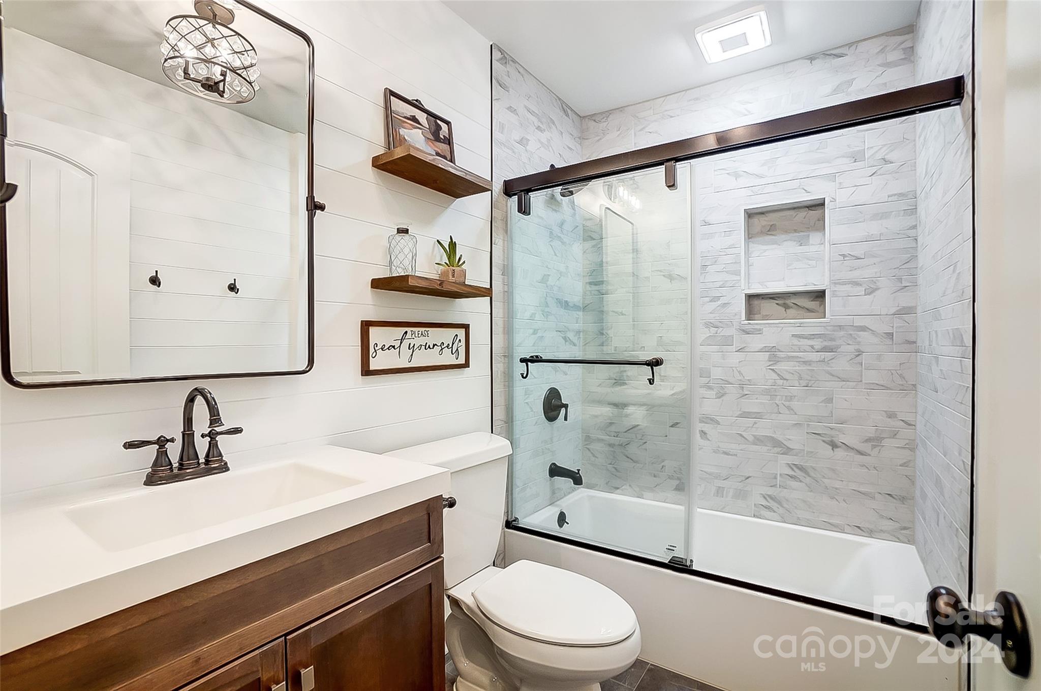 Tega Cay - Residential