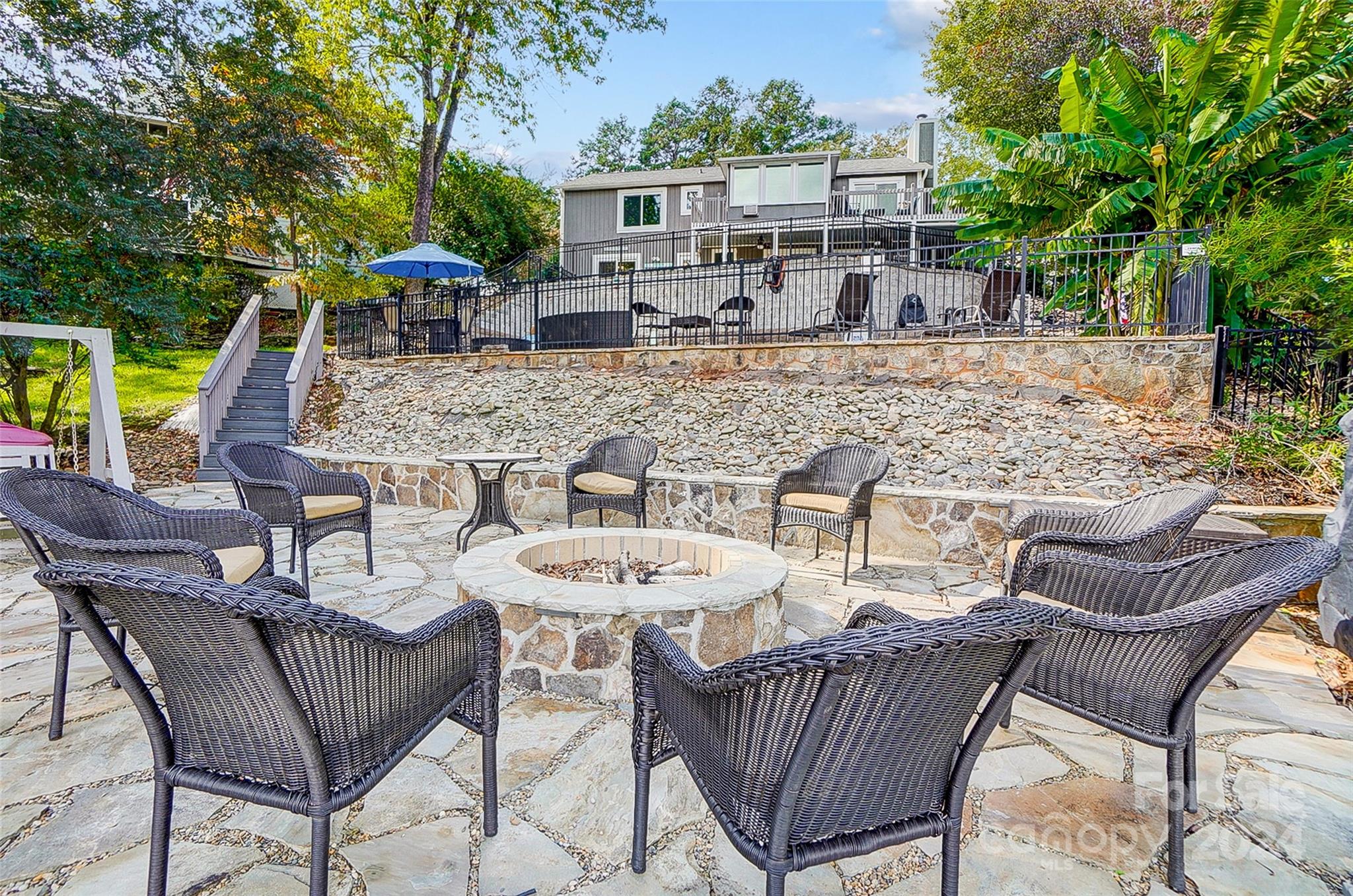 Tega Cay - Residential