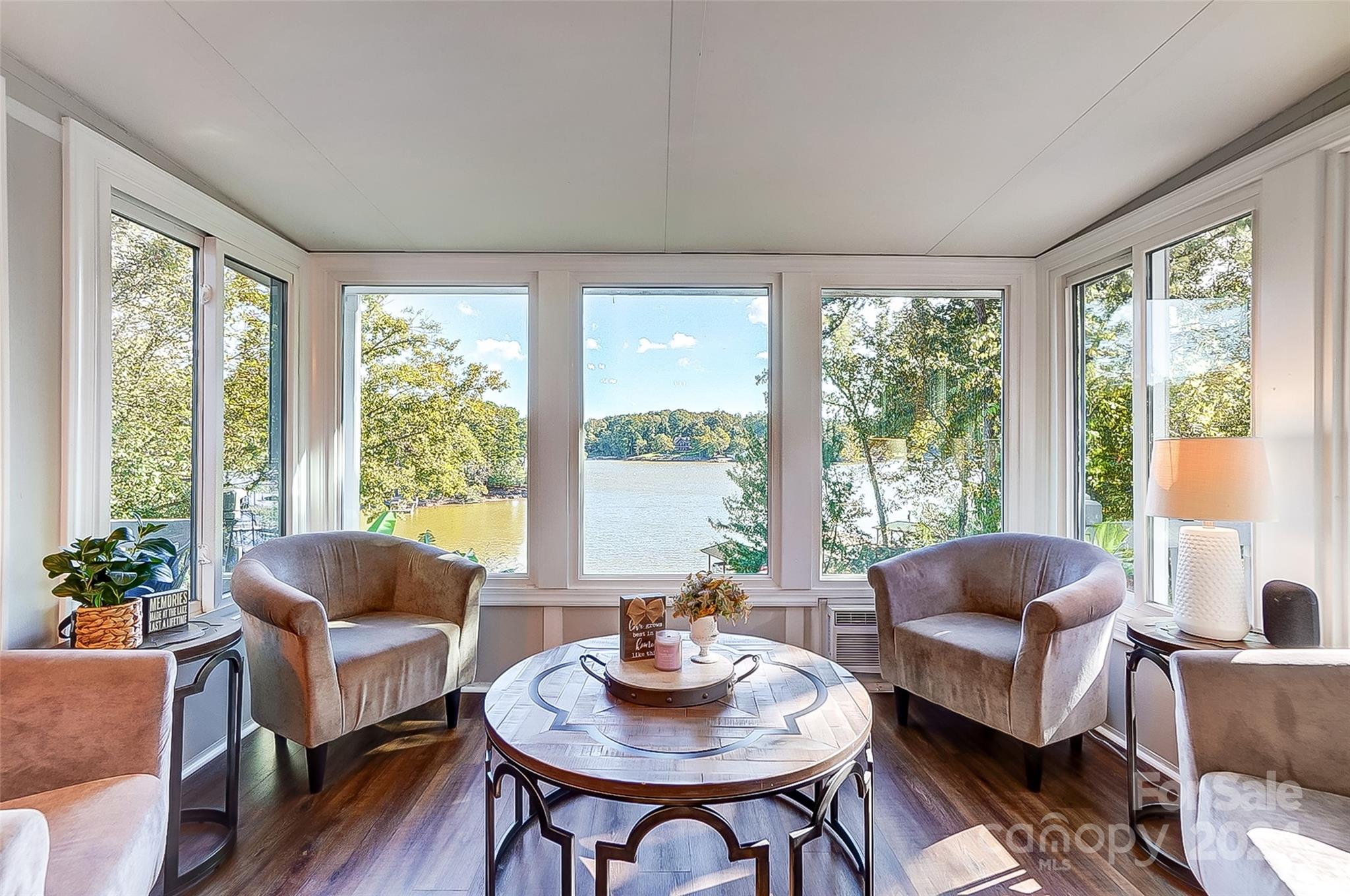 Tega Cay - Residential