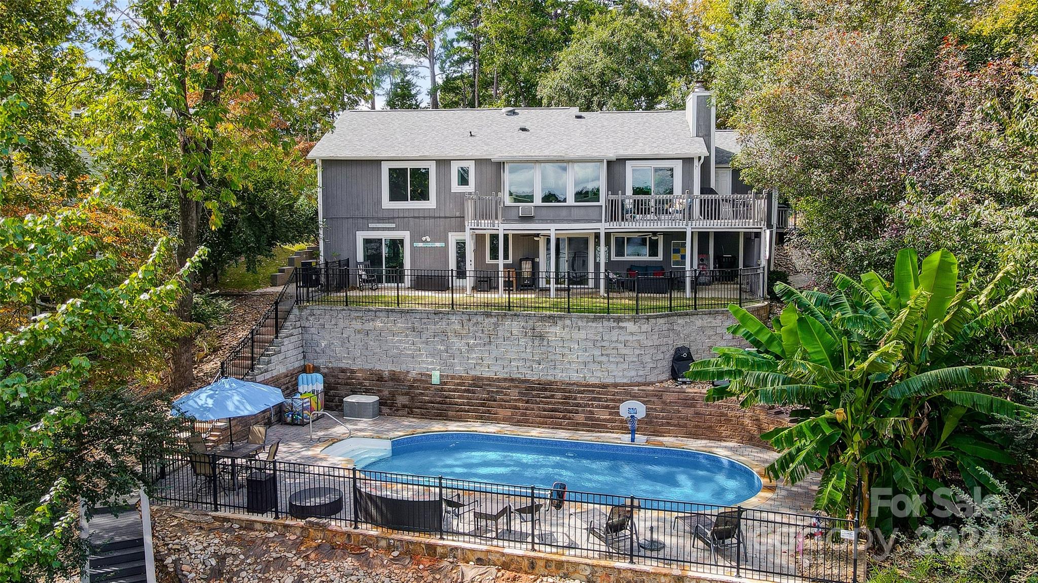 Tega Cay - Residential