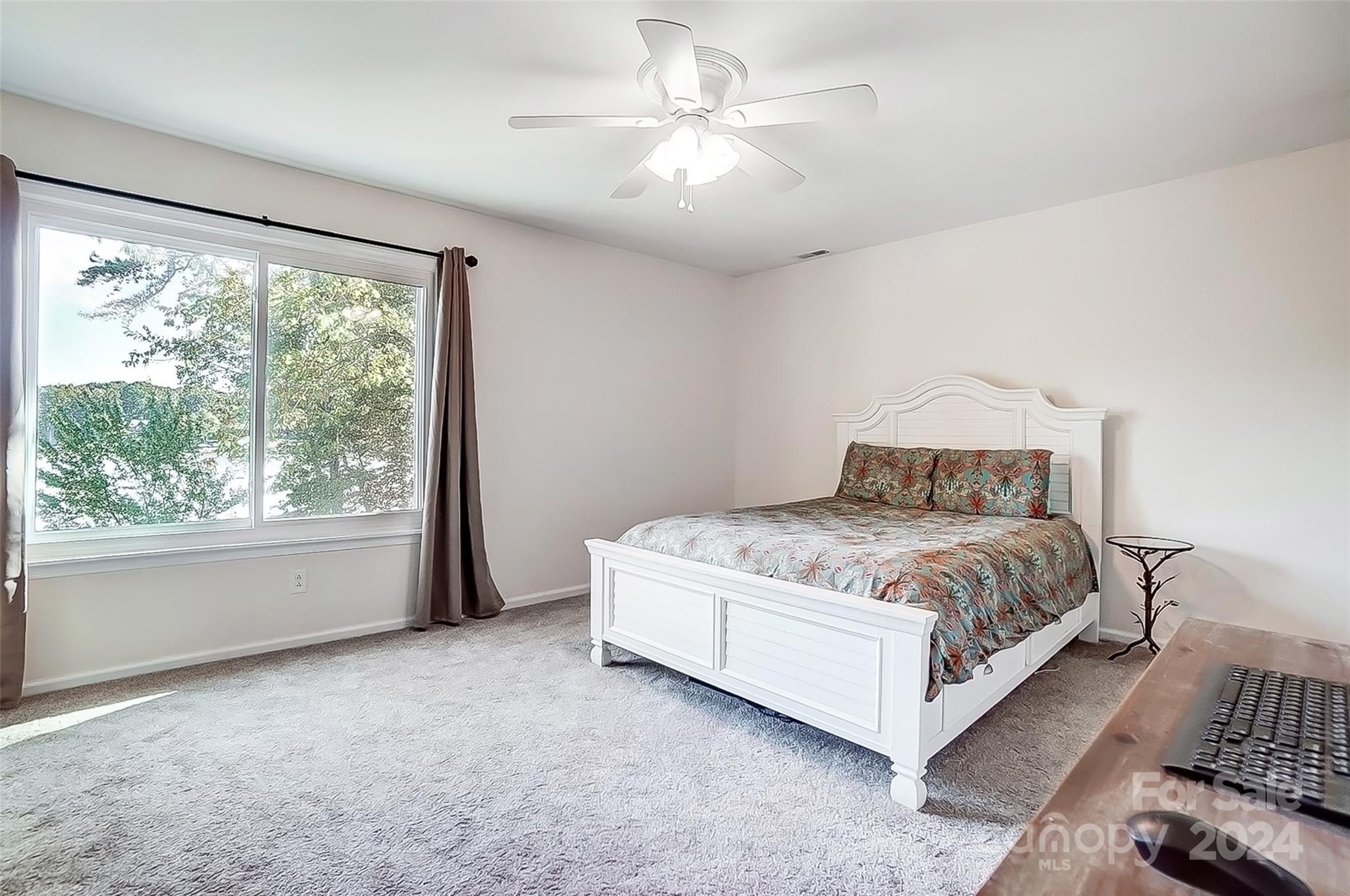 Tega Cay - Residential