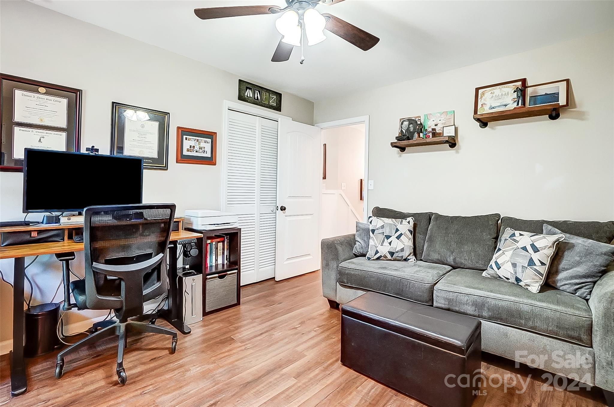 Tega Cay - Residential