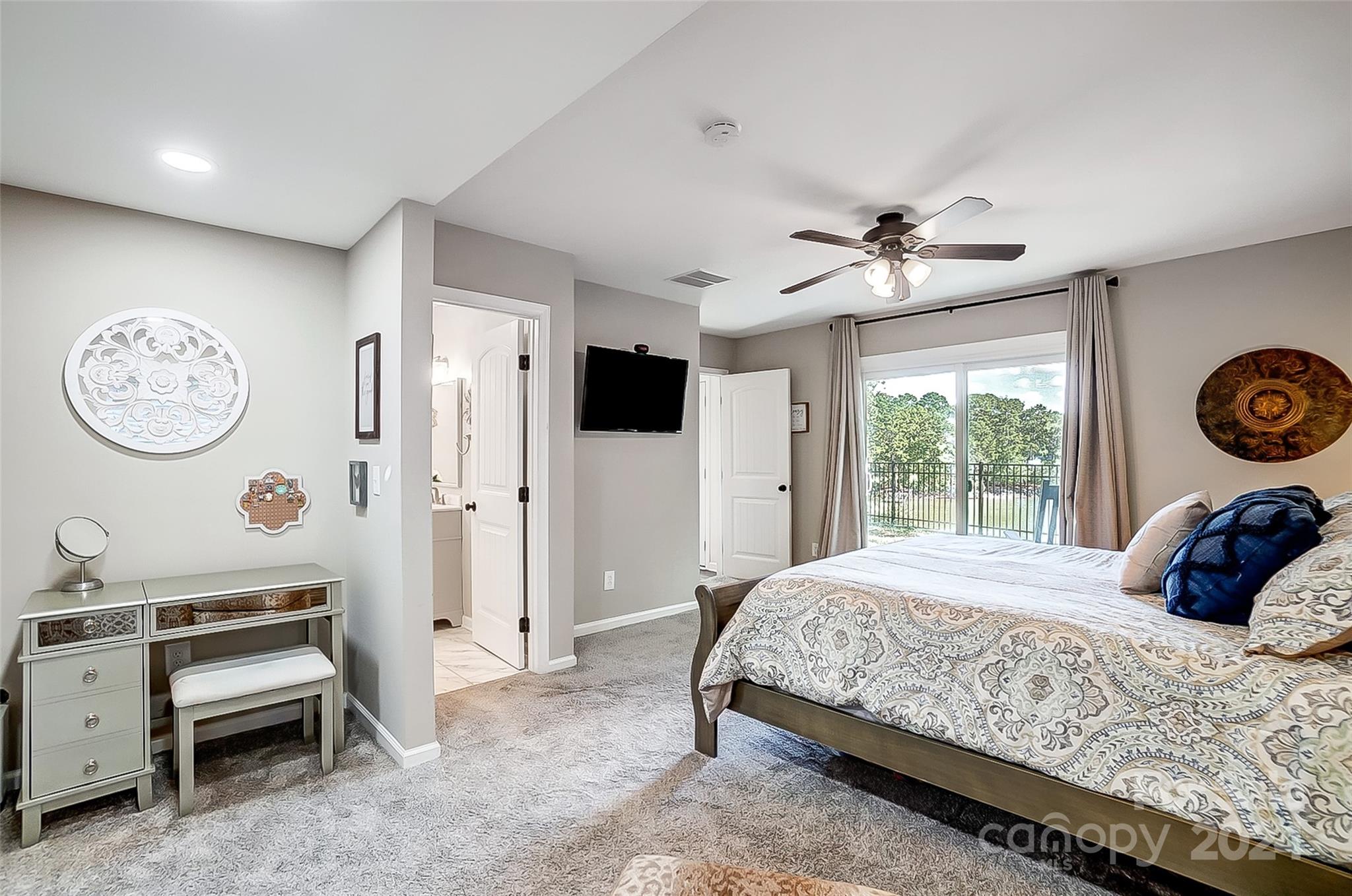 Tega Cay - Residential