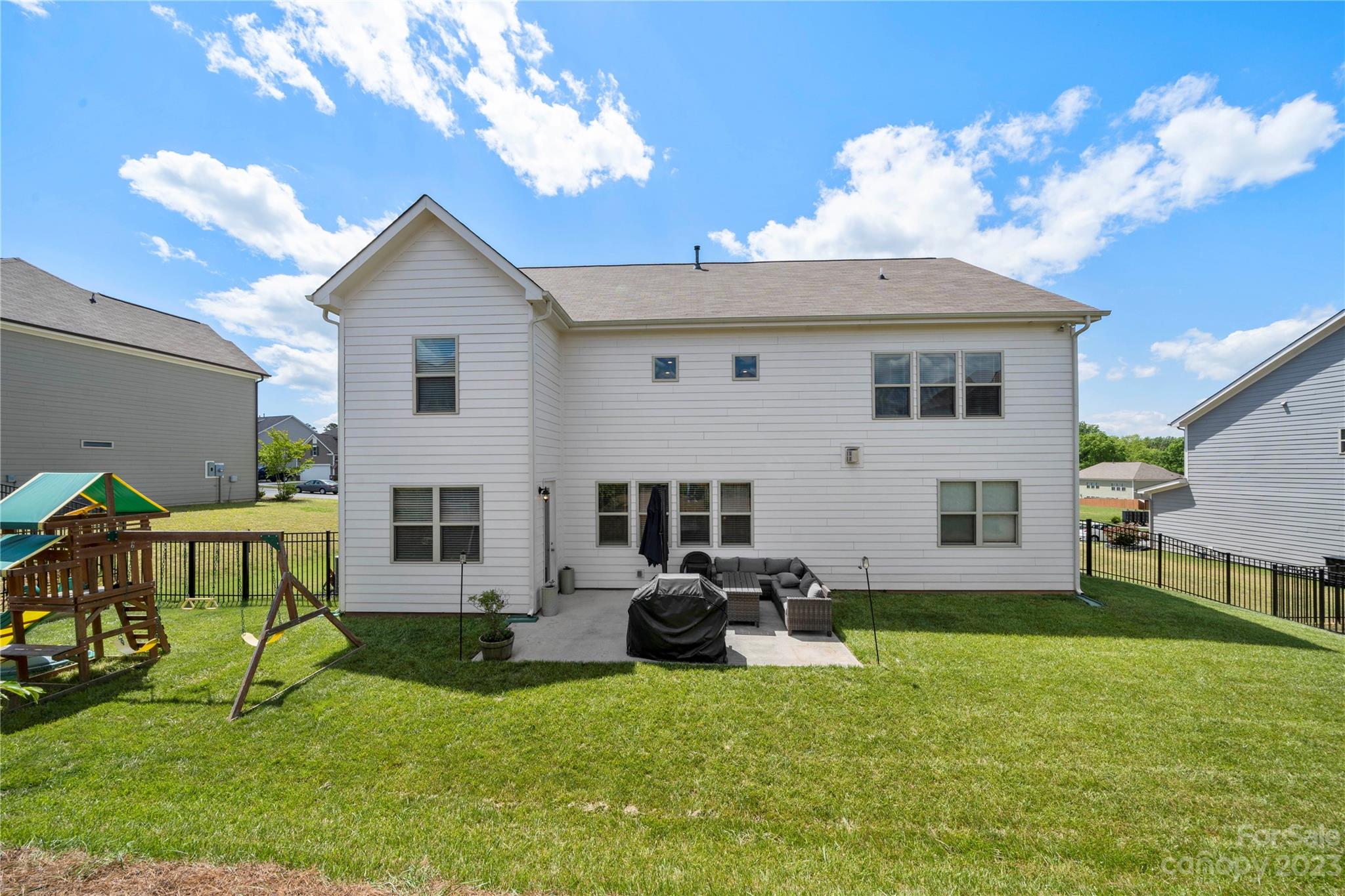 Pleasant Oaks - Residential