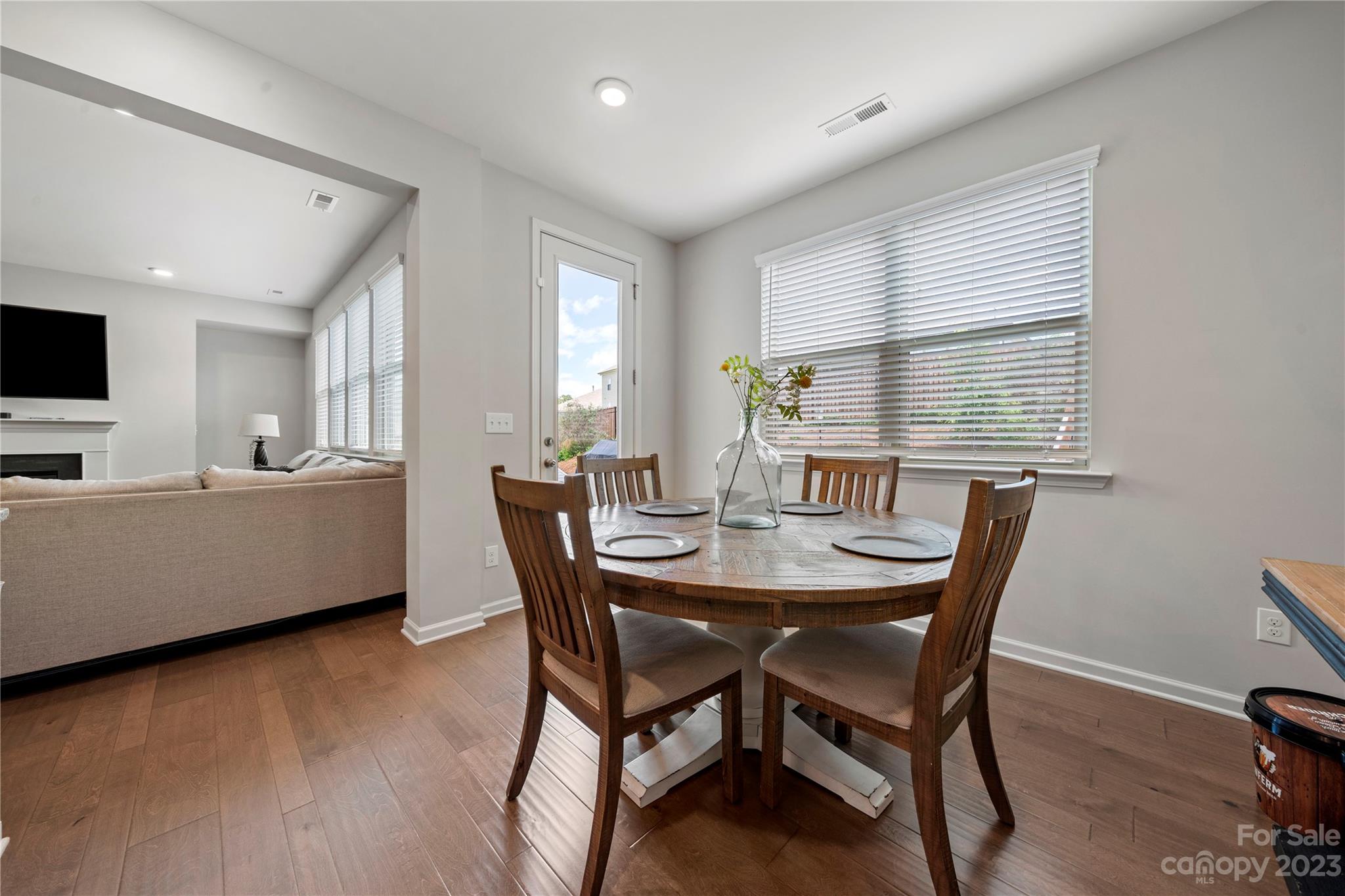 Pleasant Oaks - Residential