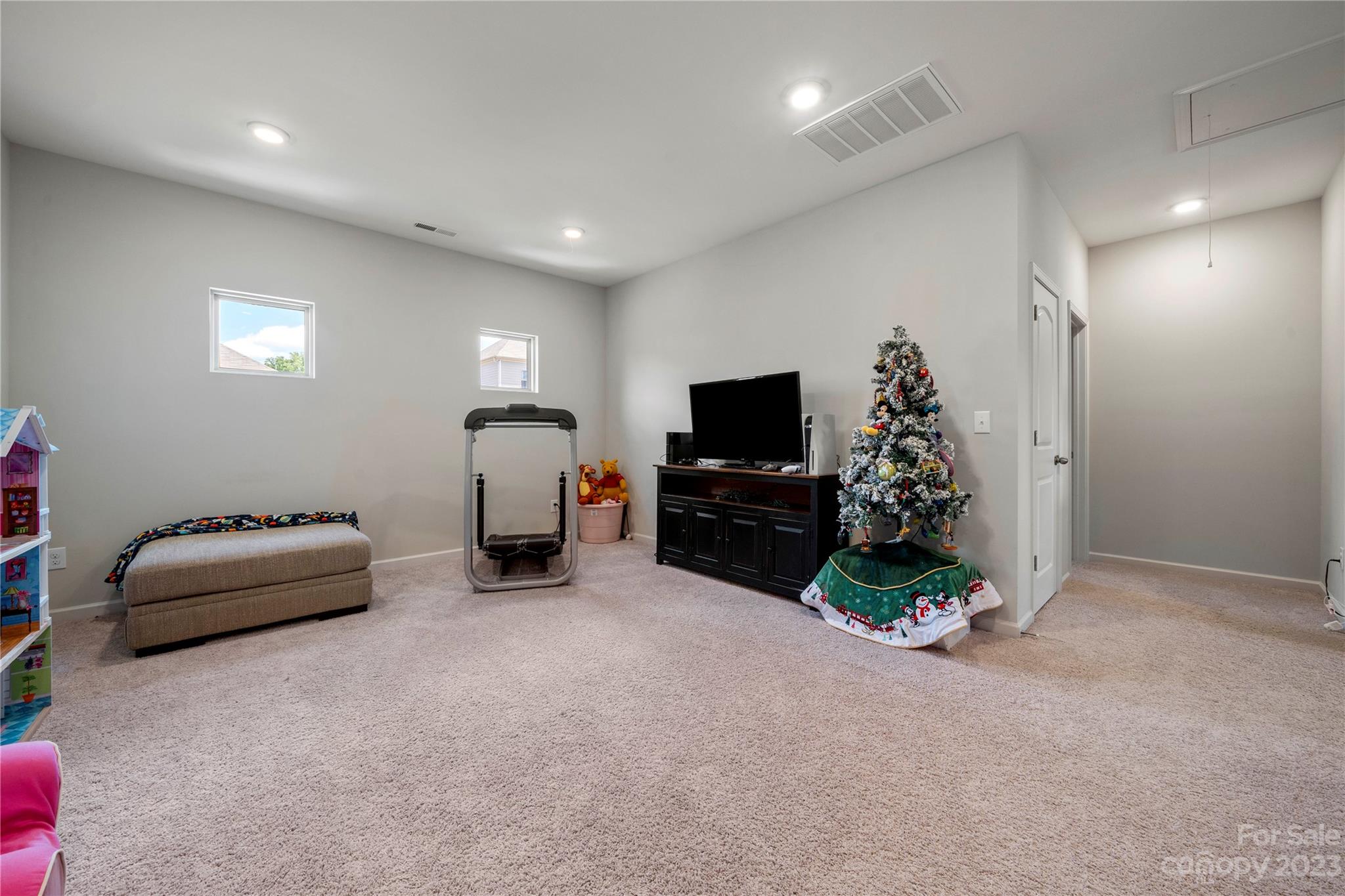 Pleasant Oaks - Residential