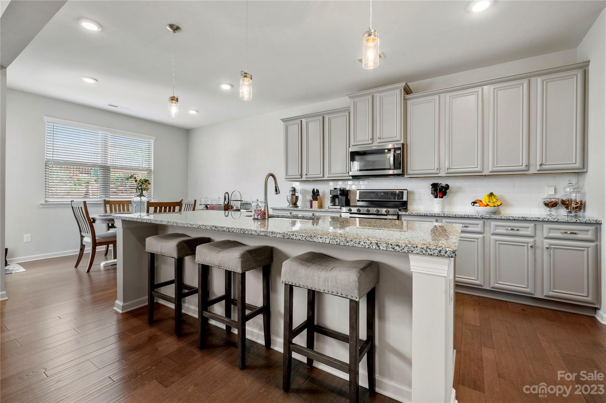 Pleasant Oaks - Residential