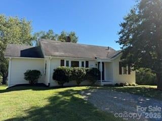1110 N RIDGE RD, HENDERSONVILLE, NC 28792 - Image a5b4a61cf125bc63c2b8e6b25d567bac/2414146375