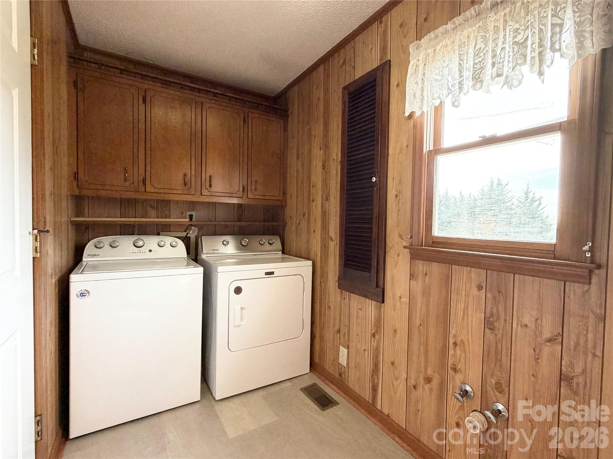 Shady Oaks - Residential