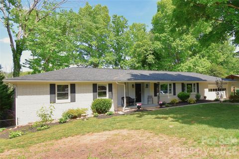 Photo of 88 Botany Drive, Asheville, NC 28805 (MLS # 4378766)