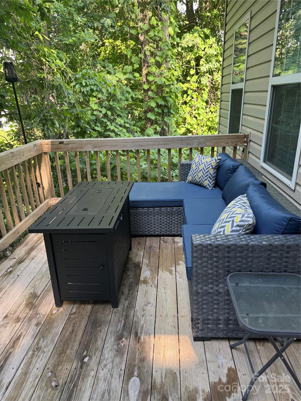 115 Lookout Point Place