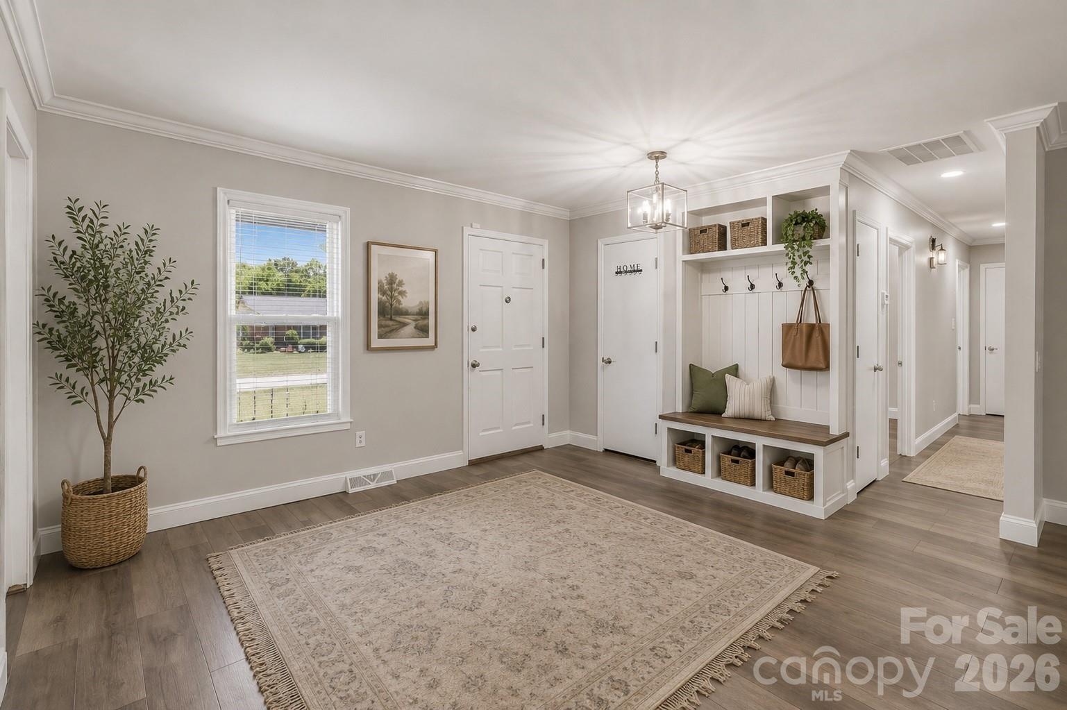 1542 Fieldcrest Circle