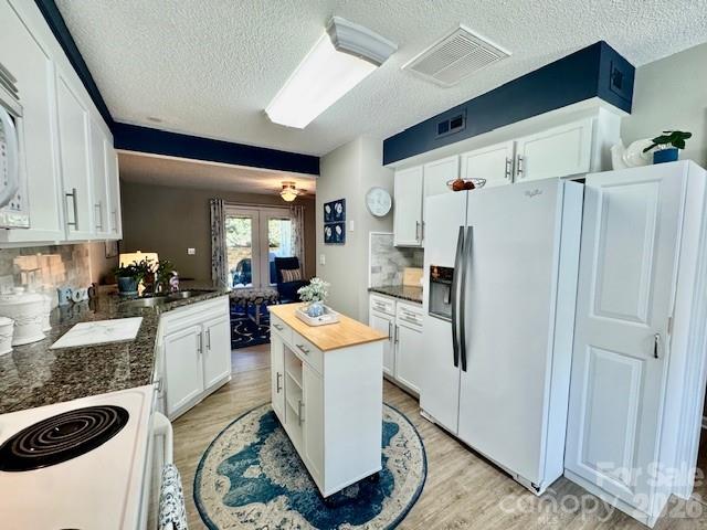 White Oak Manor - Residential