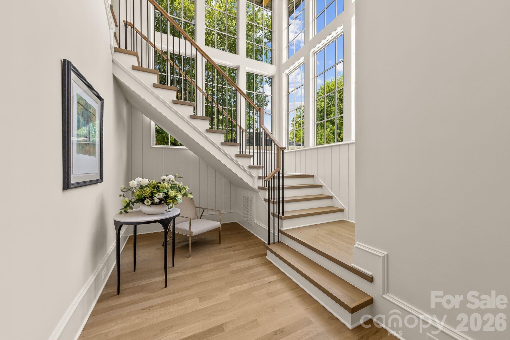 5555 Lansing Drive