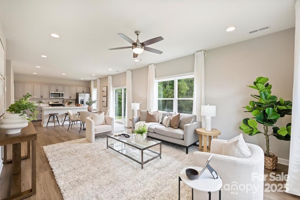 8017 Joy Crossing Lane