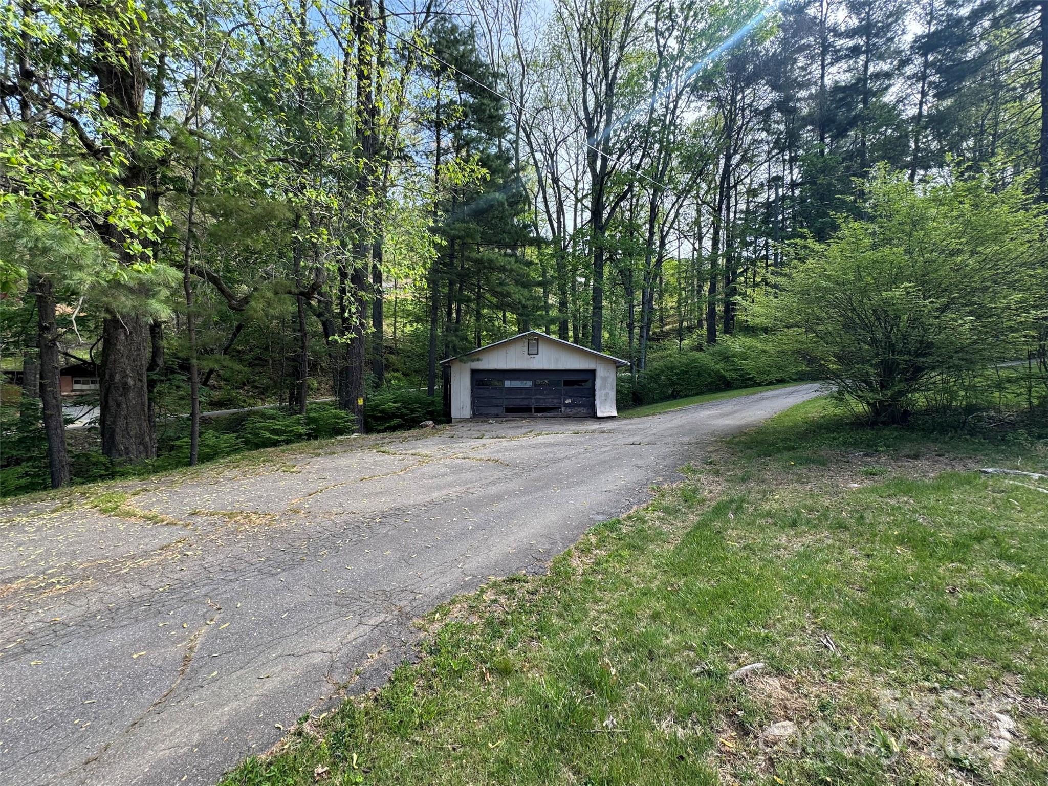 Chestnut Walk - Land