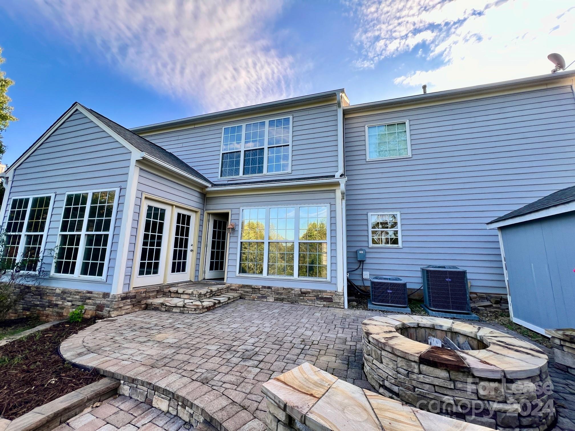 Winslow Bay - Residential Lease