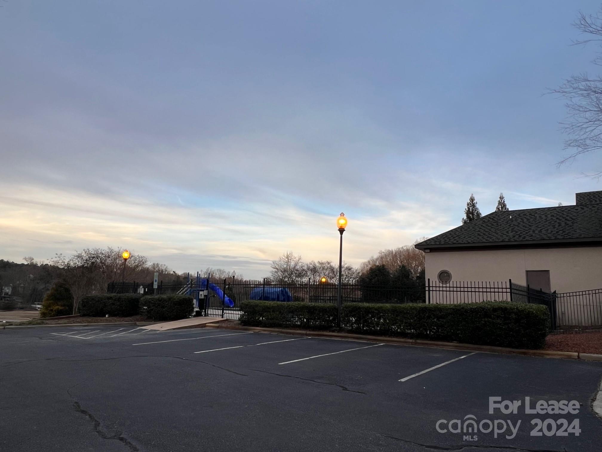 Winslow Bay - Residential Lease